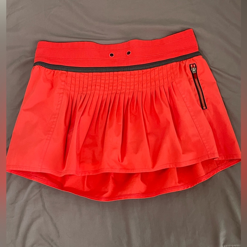 Lululemon, Run Revitalize Lined Tennis Skirt, color red, size 4.